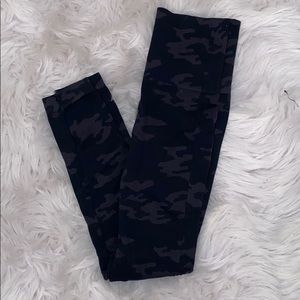 CAMO Spanx Workout Leggings